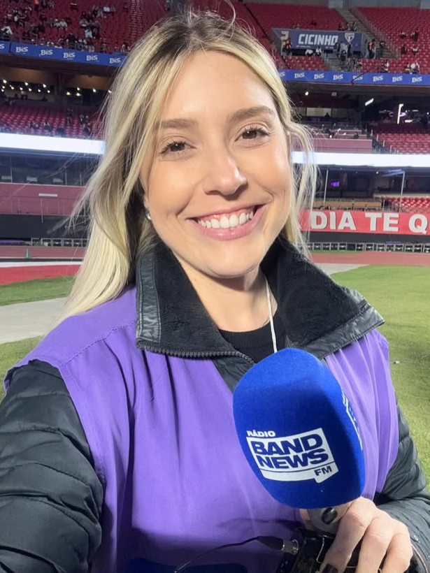 Alinne Fanelli atua na Band. Foto: Reprodução/ Instagram @alinnefanelli