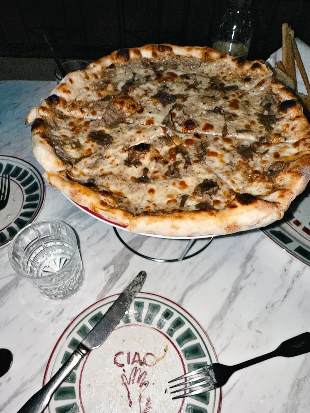 Giovanna Ewbank posa de biquíni em hotel de luxo durante viagem a Dubai. Foto: Instagram