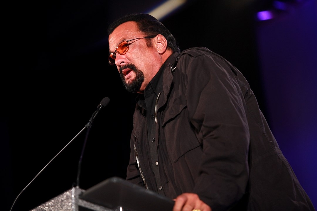 Em 2015, viajou à Sérvia, onde ensinou Aikido para integrantes das forças especiais da polícia do país. 