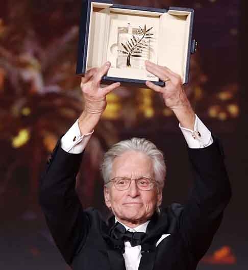 Michael Douglas é um premiado ator e ganhou o Oscar em 1987, no filme Wall Street. São mais de 30 filmes ao longo da carreira. 