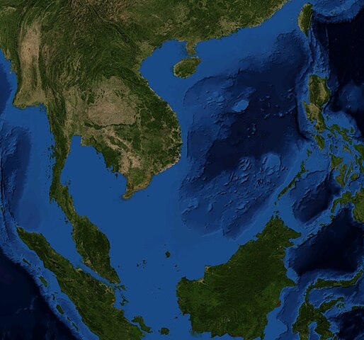 Essas áreas incluem trechos que o Vietnã considera parte da sua plataforma continental, onde concessões de exploração de petróleo foram concedidas.
