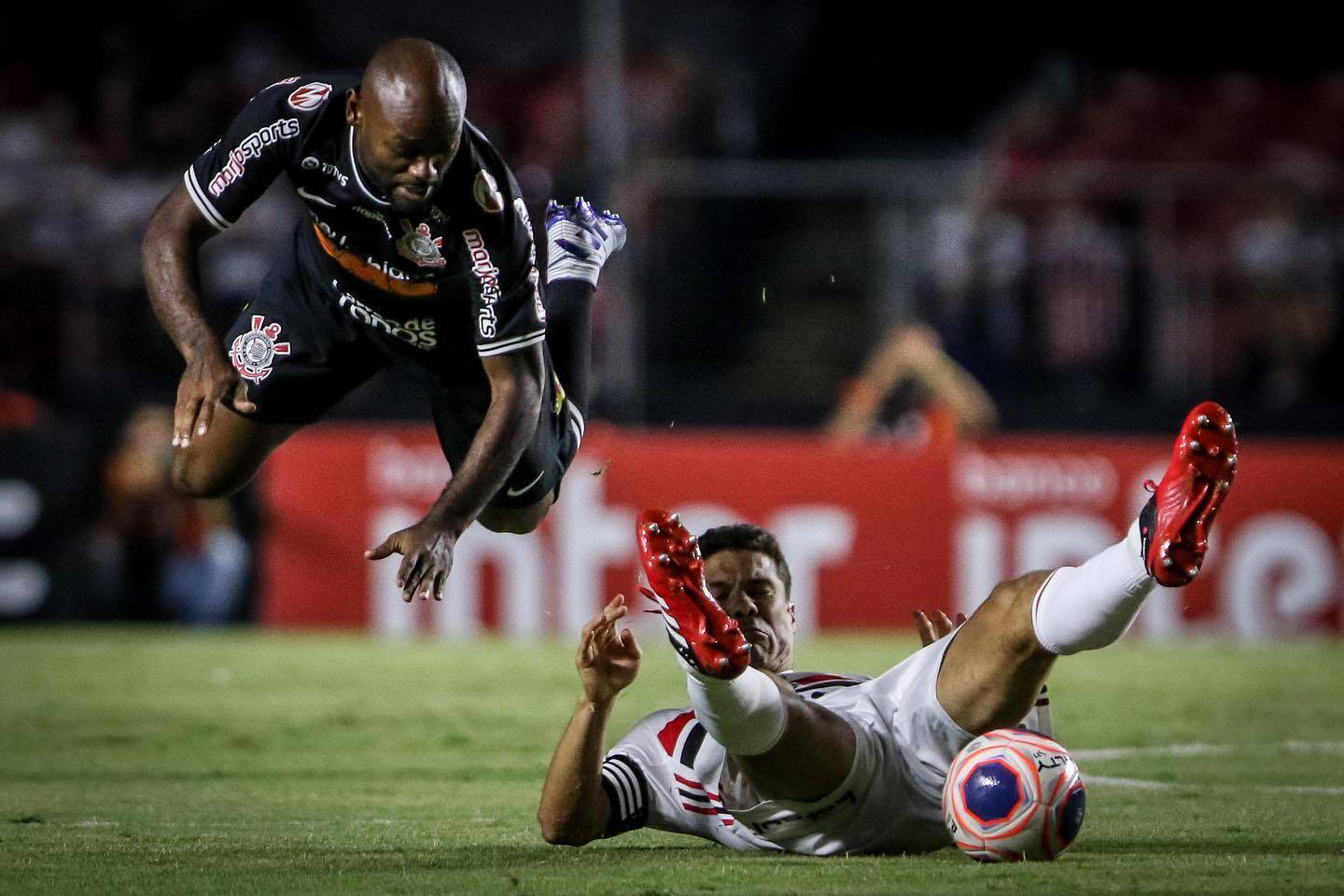 São Paulo x Corinthians: saiba onde assistir ao jogo de hoje