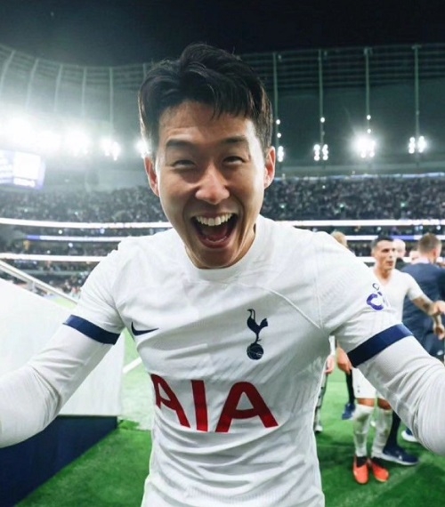 Heung Min Son é um dos jogadores de futebol mais destacados da Coreia do Sul, atuando como atacante no Tottenham. Muito veloz e extremamente técnico, ele é um ícone no país, mas também o jogador sul-coreano mais famoso do Brasil. Reprodução: Flipar