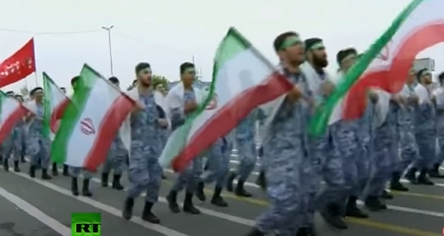 O Irã mantém uma força militar significativa, com foco em defesa estratégica e poder regional. Suas forças armadas incluem o Exército e os Guardas da Revolução, com forte investimento em mísseis e guerra assimétrica, buscando expandir sua influência no Oriente Médio. Vem em 14º, com 0.2269 Reprodução: Flipar