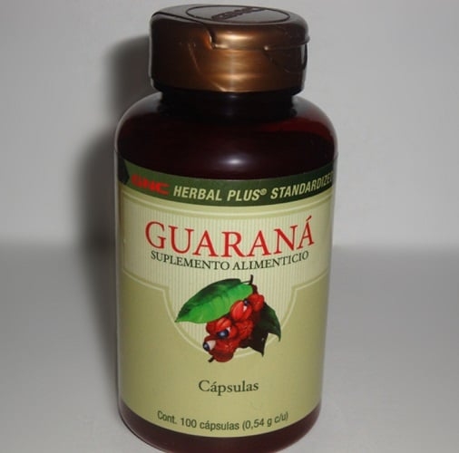 Seu extrato é frequentemente incorporado a suplementos alimentares e bebidas energéticas devido ao seu efeito estimulante, sendo um ingrediente comum em produtos que buscam melhorar o desempenho físico e mental. Reprodução: Flipar