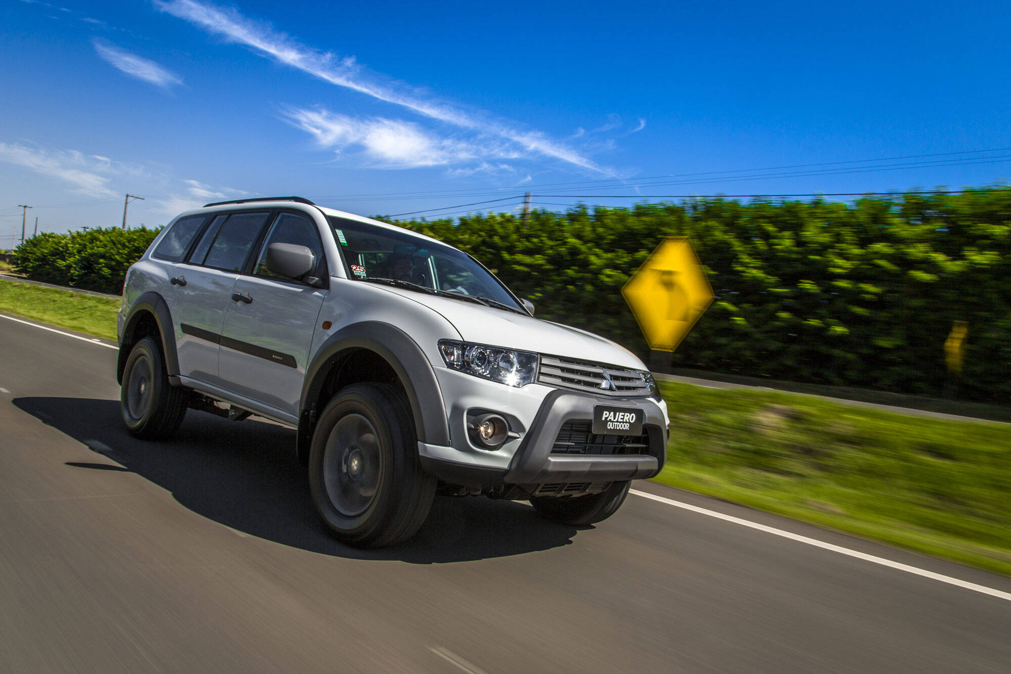 Mitsubishi Pajero Outdoor. Foto: Divulgação/Mitsubishi