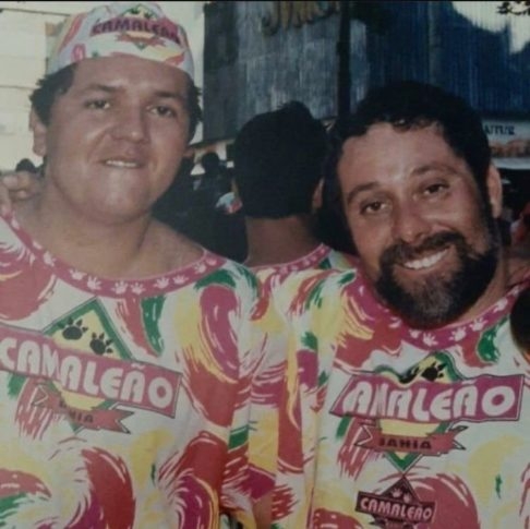 No contexto do Carnaval, o abadá é uma forma de identificação dos foliões com o bloco ou camarote que eles estão frequentando. Reprodução: Flipar