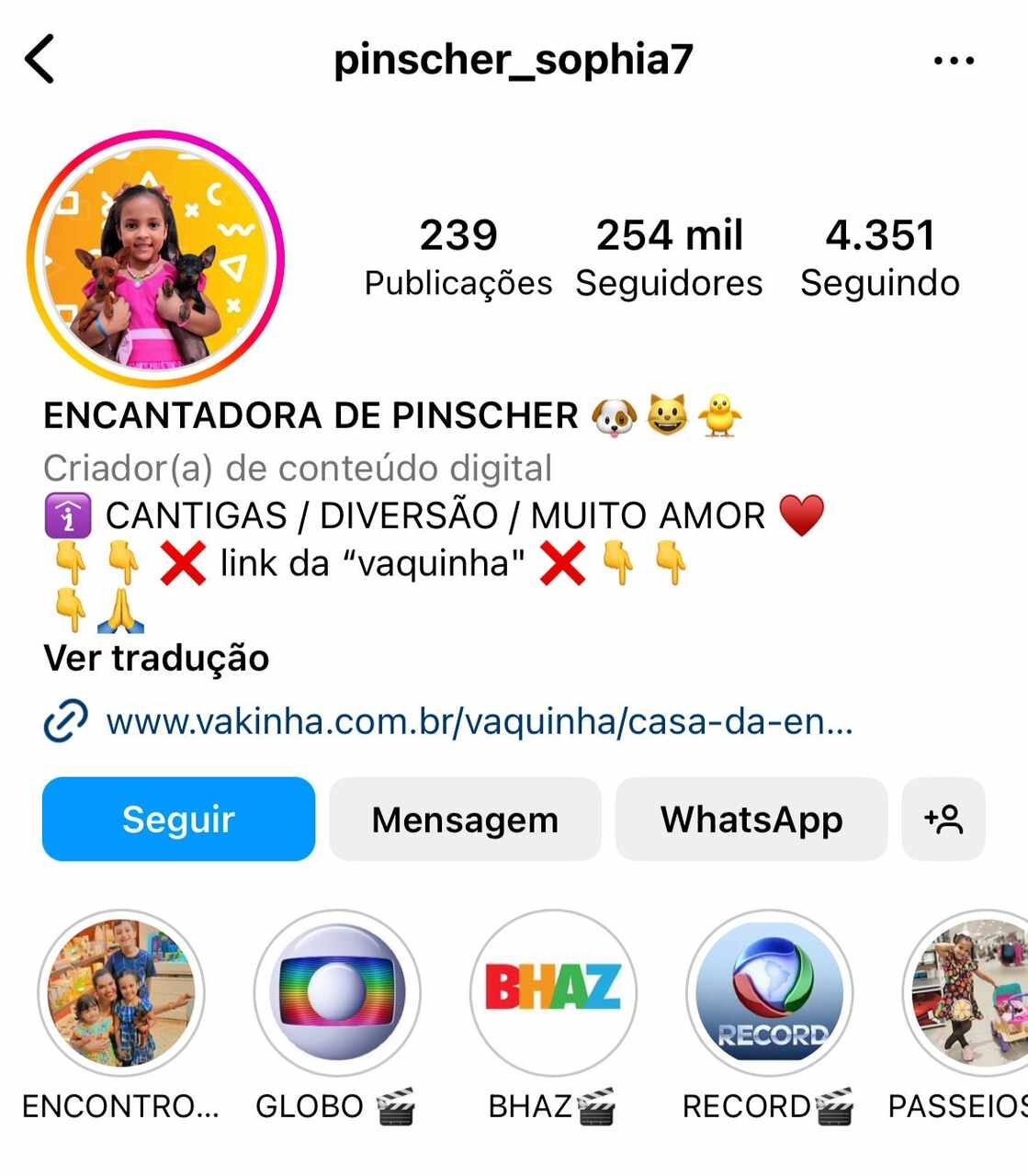 O perfil de Helena no Instagram já possui mais de 254 mil seguidores. A mãe dela espera que a filha possa inspirar outras crianças.