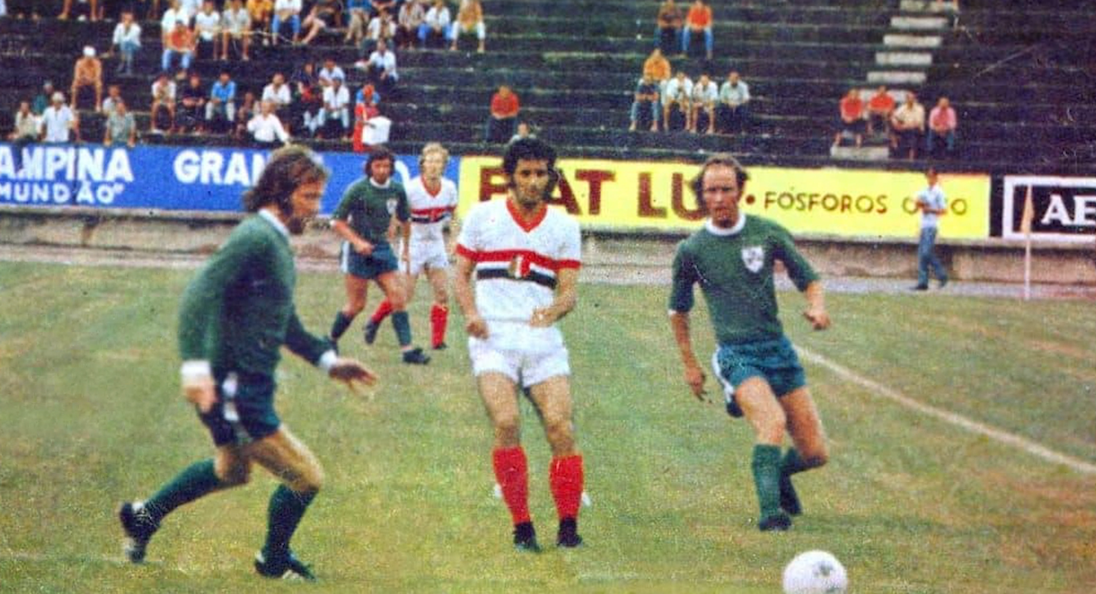 Seleção do Irã jogando com uniforme do Santa Cruz na Taça Independência 1972 Reprodução da internet