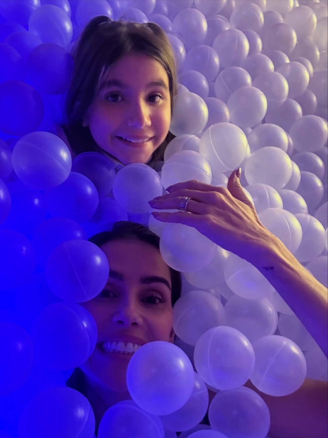 Deborah Secco e Maria Flor se divertem. Foto: Reprodução Instagram @dedesecco