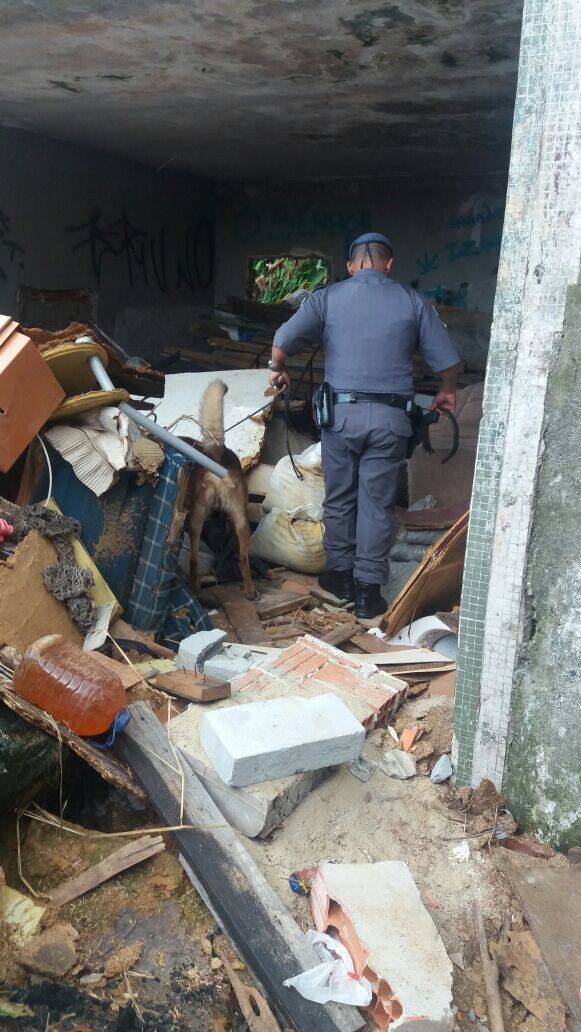 A operação foi realizada na Comunidade da "Fiat", em Guarulhos, nesta quinta-feira. Foto: Divulgação/Polícia Militar