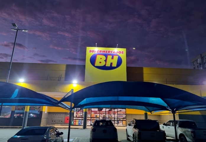 5º lugar: Fundado em 1959 em Belo Horizonte, o Supermercados BH é uma das principais redes de supermercados em Minas Gerais. Em 2023, alcançou um faturamento de R$ 6 bilhões. A empresa é reconhecida pela sua forte presença local e pelo compromisso com a qualidade e a diversidade de produtos. Reprodução: Flipar