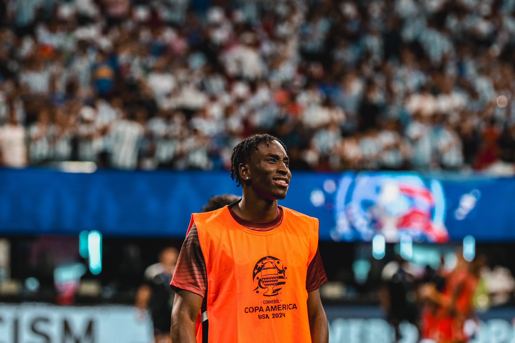 Argentina x Canadá (Fotos X/Conmebol, X/Seleção Argentina e X/Canadá Soccer)