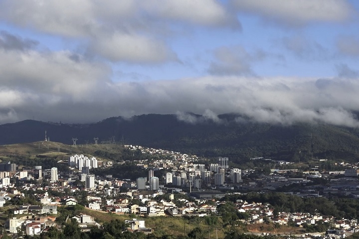 Chamado de Complexo Alcalino de Poços de Caldas, é o único do mundo com essas características. Reprodução: Flipar