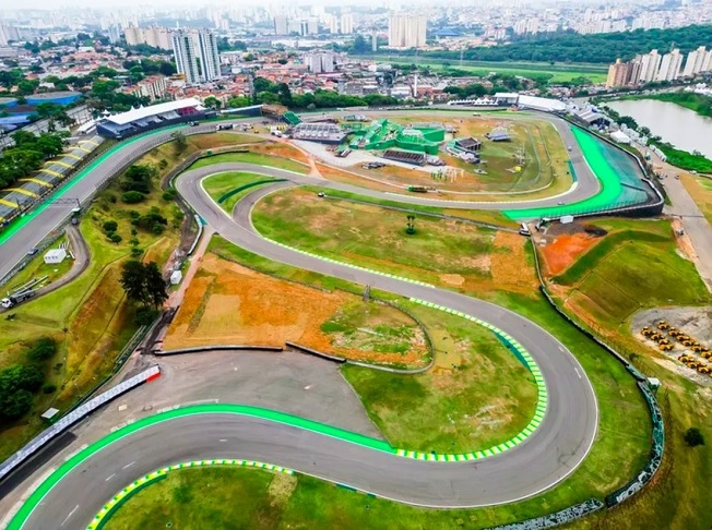 O Autódromo José Carlos Pace, popularmente conhecido como Autódromo de Interlagos, é um dos circuitos de corrida mais famosos e importantes da América Latina, e um dos principais palcos do automobilismo brasileiro. Reprodução: Flipar