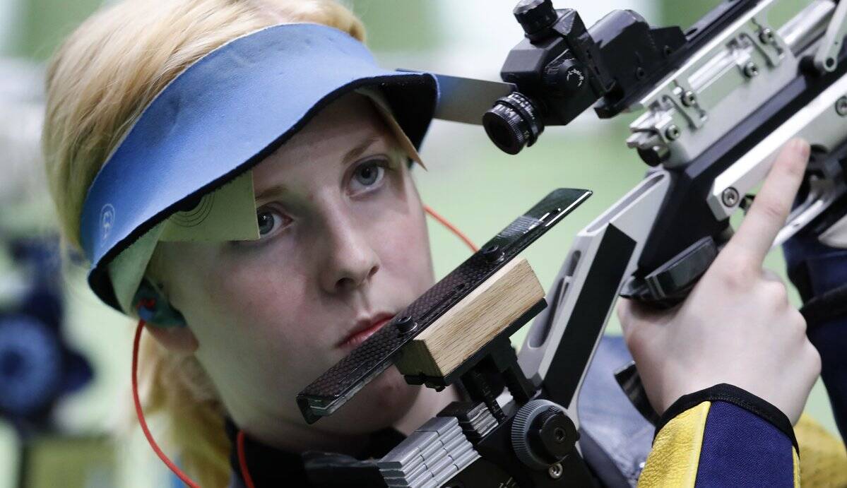 A americana Virginia Thrasher, 19 anos, faturou o primeiro ouro dos Jogos do Rio, na prova de carabina de ar 10m. Foto: Reprodução Twiter