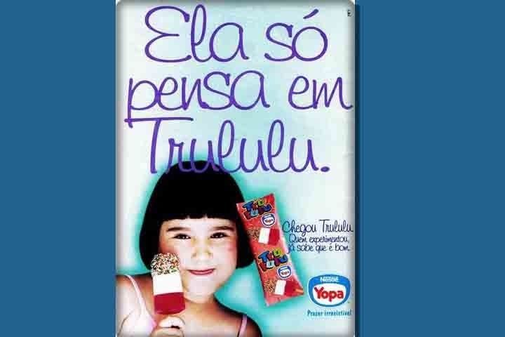 O sucesso da Yopa vai além do sabor e da sensação ao consumir o sorvete ou picolé. Na época, os formatos diferentes fizeram a alegria da criançada e segue firme no imaginário social do brasileiro.  Reprodução: Flipar