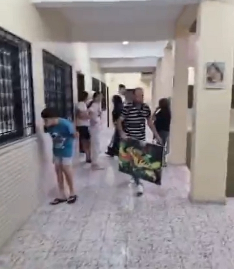 Nesta quarta-feira (11/10), o embaixador do Brasil na Palestina, Alessandro Candeas, comunicou que parte dos brasileiros na Faixa de Gaza poderá se abrigar em uma escola católica da região, a Sister Rosary School.