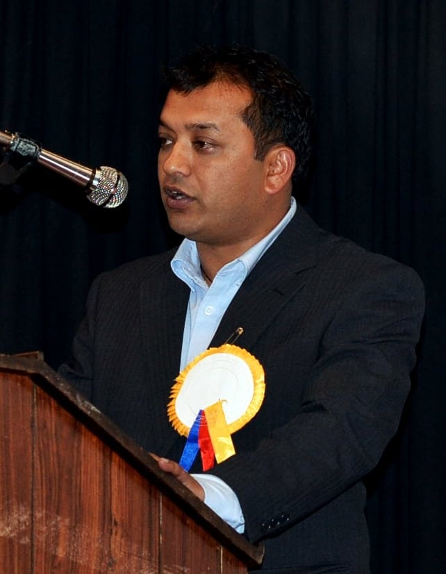 A decisão foi questionada por Gagan Thapa, um líder sênior do Congresso do Nepal e membro do governo de coligação.