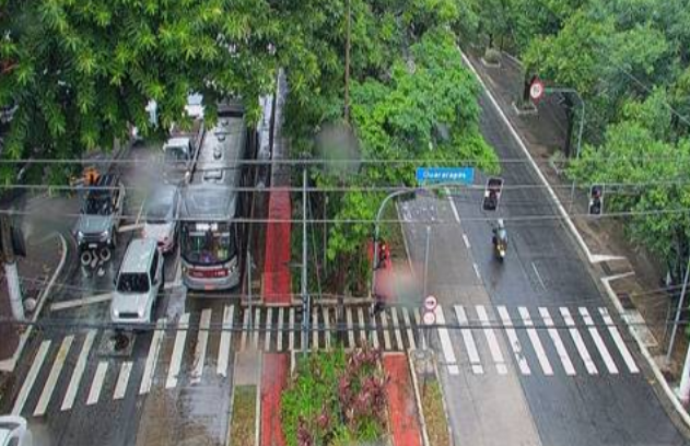 Chuva em São Paulo ocorre nesta terça (18). Foto: Reprodução/CET
