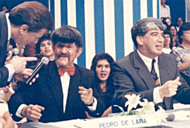 Nomes como o do humorista e um dos melhores amigos de Silvio, Manuel de Nóbrega, a comediante Consuelo Leandro, a vedete Wilza Carla, Christina Rocha e Cinira Arruda, também participaram nos primeiros anos. Nas próximas fotos, os jurados mais marcantes. Reprodução: Flipar