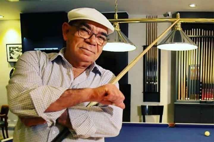 Ele faleceu em 2020, aos 79 anos, deixando um legado importante para a sinuca brasileira. Seu nome continua sendo reverenciado no meio do bilhar, e muitos jogadores ainda se inspiram em seu estilo de jogo preciso e estratégico.
 Reprodução: Flipar