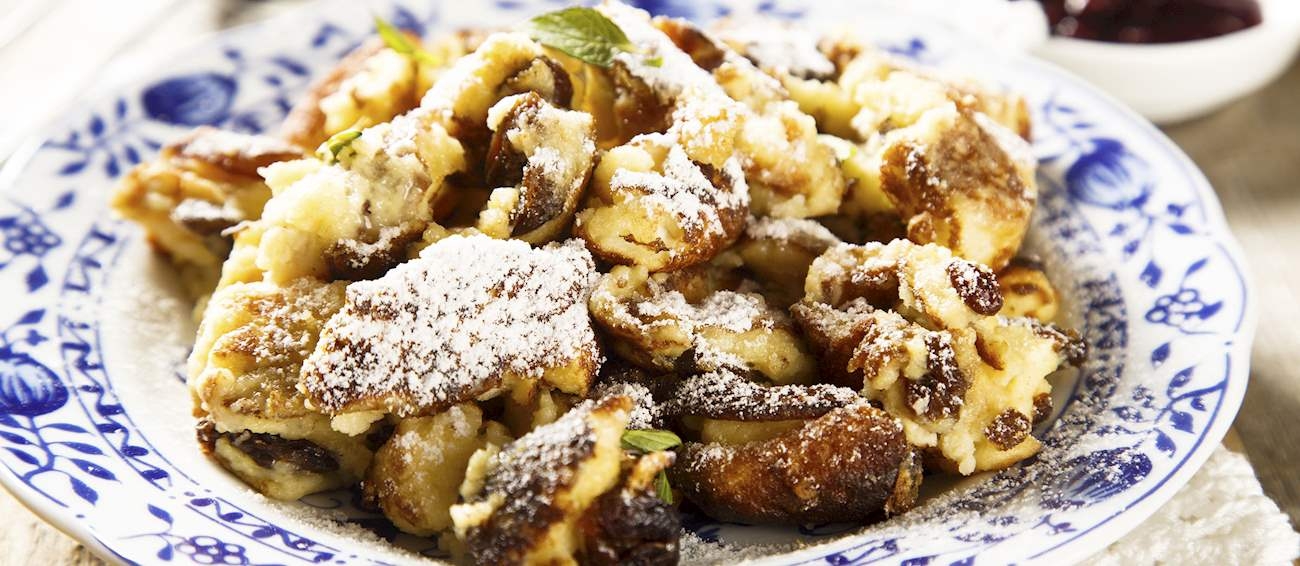 17º - Kaiserschmarrn (Áustria): Também conhecida como bagunça do imperador , esta sobremesa austríaca pode ser descrita como uma panqueca mexida fofa e levemente caramelizada. Diz a lenda que Kaiserschmarrn era a sobremesa favorita do Kaiser Franz Joseph I, de quem recebeu o nome. Reprodução: Flipar