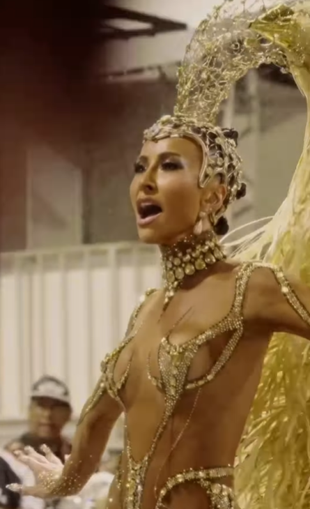 Cravejada, Sabrina Sato aposta em look ousado para festa Abre Alas. Foto: Instagram