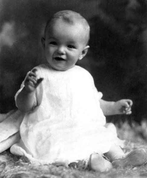 Nascida Norma Jean Mortenson, em 1/6/1926,  ela teve uma vida difícil na infância. Nunca soube quem era seu pai biológico.  Reprodução: Flipar