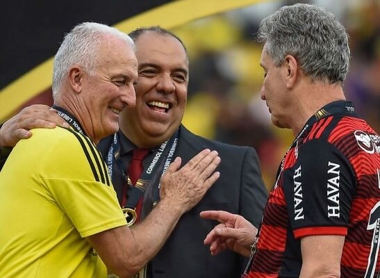 Dorival Júnior deixou o Flamengo sem pagamento de multa, uma vez que a direção optou por não renovar com o treinador campeão da Copa Libertadores e Copa do Brasil (2022). - Foto: Gilvan de Souza / Flamengo 