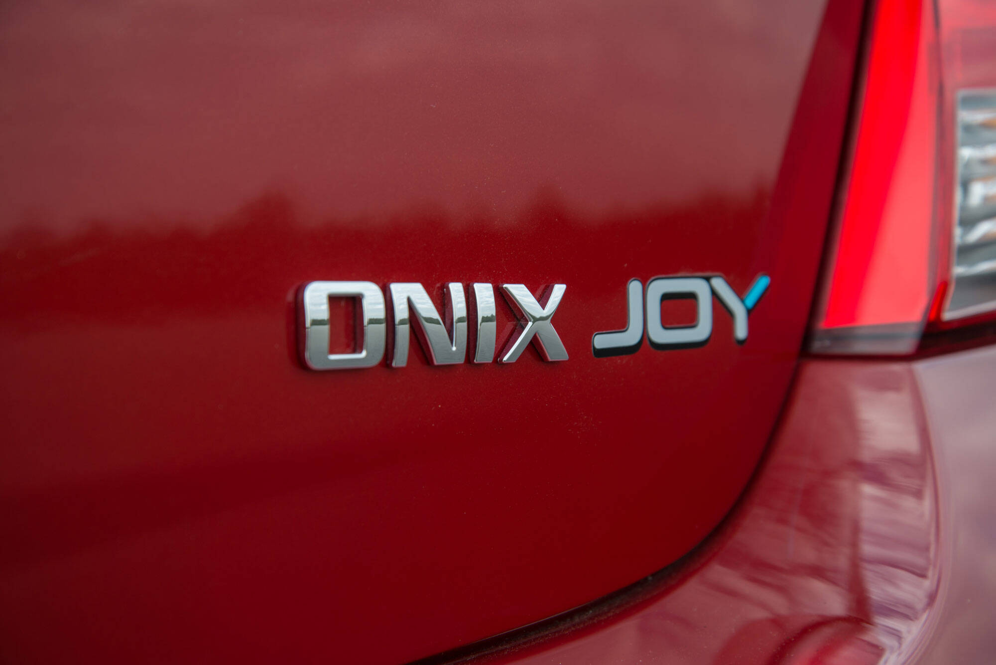 Chevrolet Onix Joy. Foto: Divulgação/General Motors