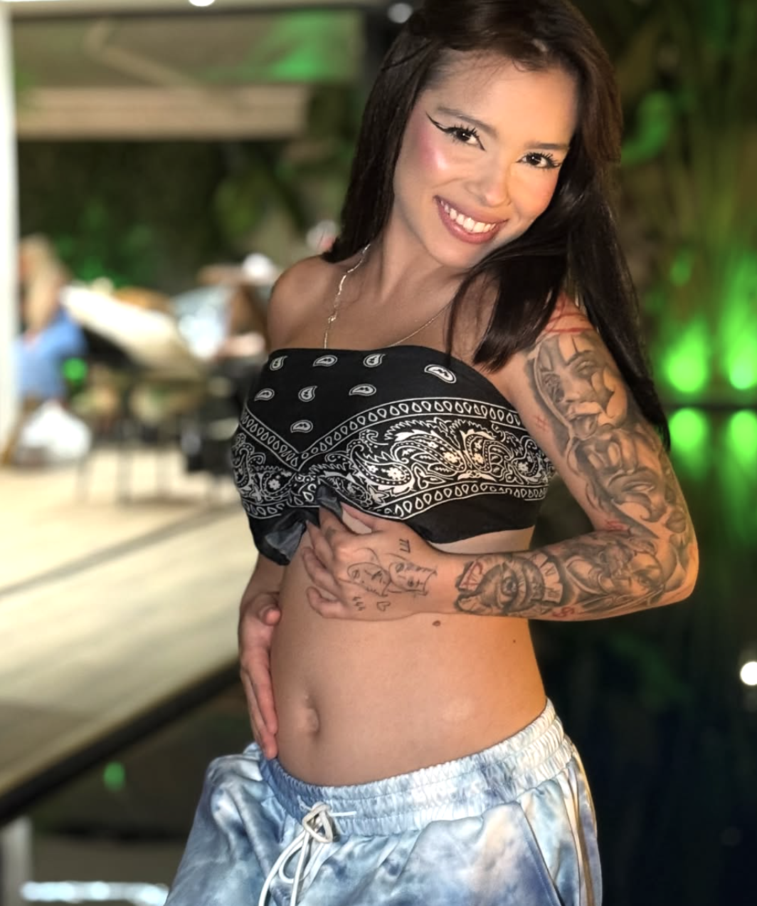 A jovem está grávida de seu primeiro filho. Foto: Reprodução/redes sociais