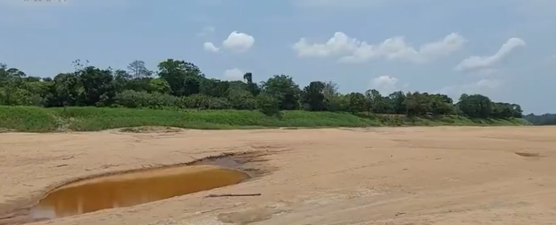 Em Manaus, o Rio Negro também tem sido afetado com os bancos de areia. Além do rio Madeira, outros rios também apresentam dificuldades: Juruá e Purus.