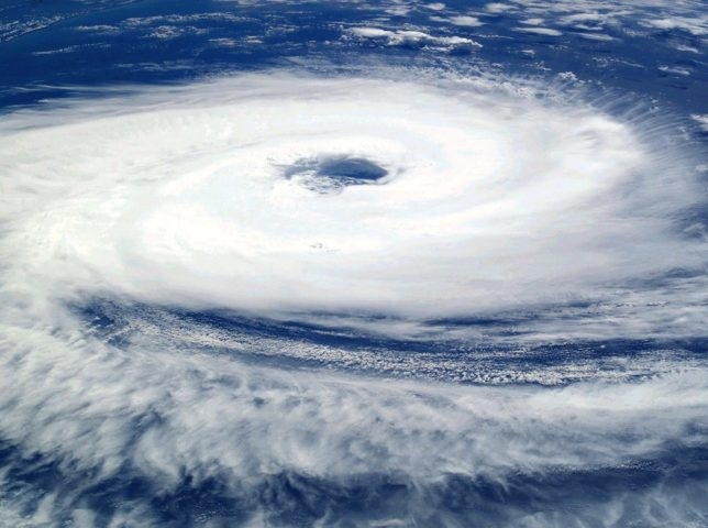 Em momentos como esse, surgem muitas dúvidas a respeito das diferenças entre furacão, tufão, ciclone, tornado, tormenta, temporal e tempestade.  Veja cada um na galeria.  Reprodução: Flipar