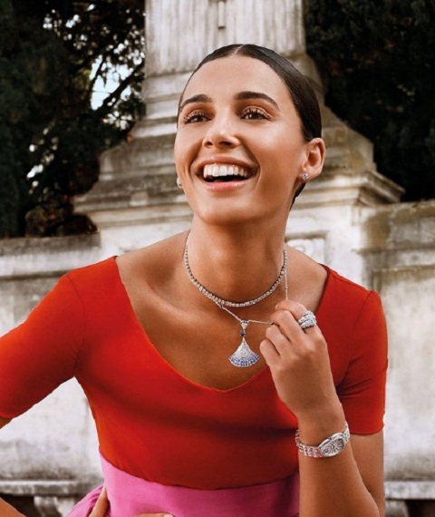13° lugar: Naomi Scott - País: Uganda/Índia/Grã-Bretanha - Profissão: atriz e modelo - Número de seguidores no Instagram: 3.1 milhões
