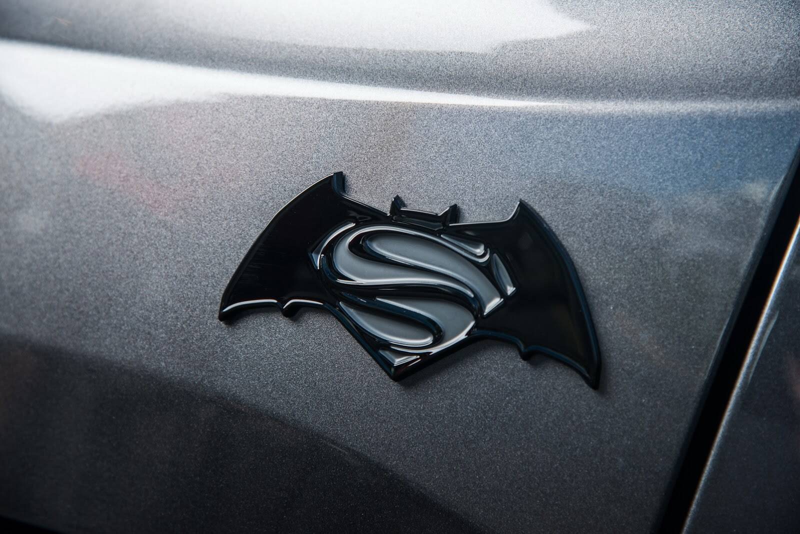 Jeep Renegade Batman vs Superman. Foto: Divulgação