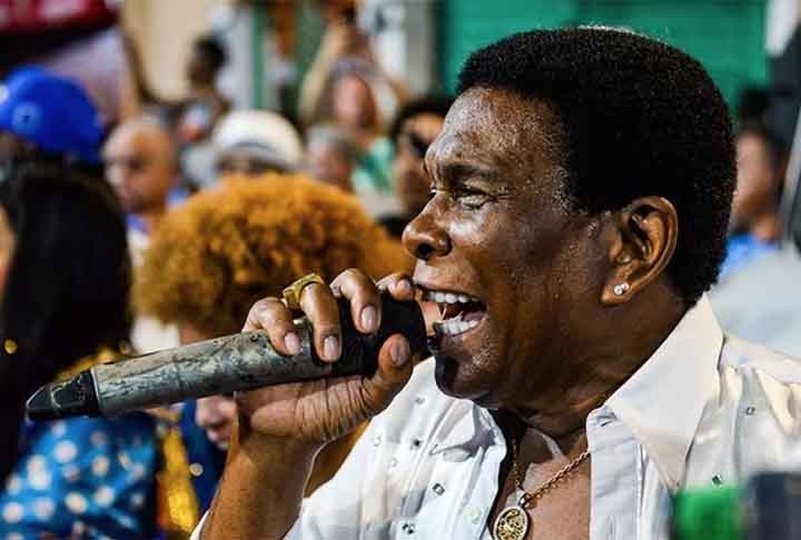 “Eu tinha duas funções no mundo do samba: tenho 41 álbuns gravados fora do carnaval. Vou dar continuidade. Vou ver se tenho mais uns 10, 15 anos. O Moreira da Silva cantou até os 99. O Jamelão até os 95. Vou ver se consigo chegar lá”, declarou o artista ao portal G1.
 Reprodução: Flipar