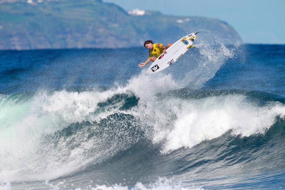 O surfista Ian Gouveia teve um ótimo desempenho na "perna europeia", que o garantiu o quinto lugar no ranking geral da WQS. Foto: WSL/ Laurent Masurel