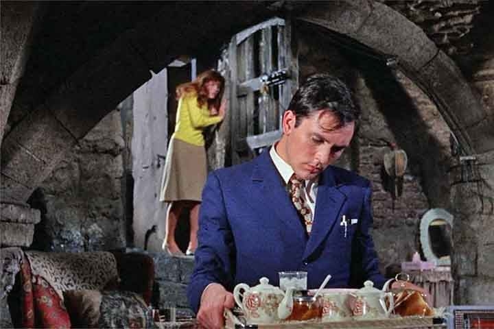 Em 1965, ele obteve o prêmio de Melhor Ator no Festival de Cannes por “O Colecionador”, de William Wyler, consolidando sua reputação como ator intenso e multifacetado.
 Reprodução: Flipar