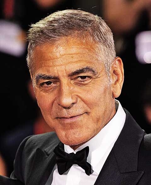 “Eu literalmente disse para ele: ‘Noah, olha, eu amo o roteiro, amo você como diretor, mas tenho mais de 60 anos, cara. Não consigo fazer 50 tomadas. Não tenho esse dom. Meu talento como ator vai de A a B”, afirmou.
 Reprodução: Flipar