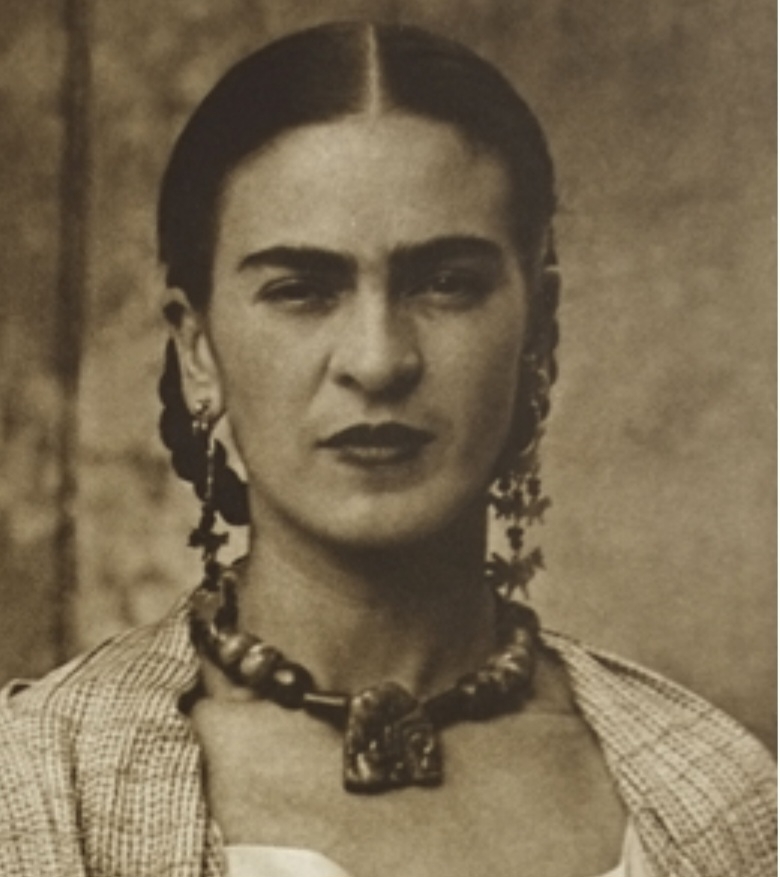 Em seus quadros, Frida Kahlo retratou as diversas tragédias e sofrimentos que marcaram seus 47 anos de vida. 
 Reprodução: Flipar