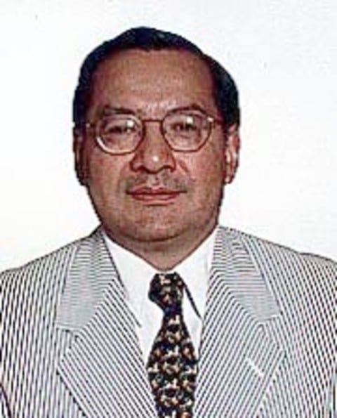 Os promotores acusaram Rocha de praticar atividades clandestinas a favor de Cuba desde 1981, incluindo encontros com agentes de inteligência cubanos. Ele foi acusado de passar informações falsas a funcionários do governo dos EUA sobre seus contatos. 


 Reprodução: Flipar