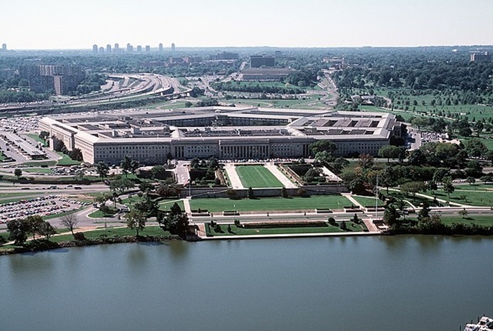 O assunto é um desdobramento de pressões dos últimos anos para que o Pentágono (departamento de defesa) e agências de inteligência dos Estados Unidos investiguem mais a fundo relatos sobre relatos de avistamentos de veículos desconhecidos nos céus do país. 
 Reprodução: Flipar