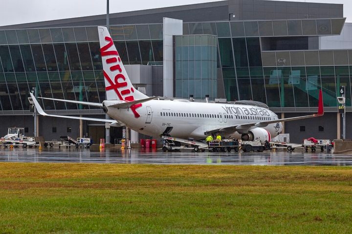 O CEO do Aeroporto de Broome, Craig Shaw, elogiou a resposta rápida ao incidente e afirmou que a origem da cobra permanece desconhecida. Reprodução: Flipar