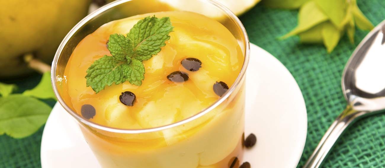 37º - Mousse de maracujá (Brasil):  Popular no Brasil, a sobremesa é composta por maracujá fresco, leite adoçado e creme de leite, produto semelhante ao leite evaporado. Reprodução: Flipar