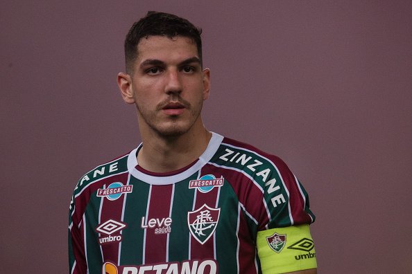 Nino tem entorse leve no joelho e fará tratamento para jogar a