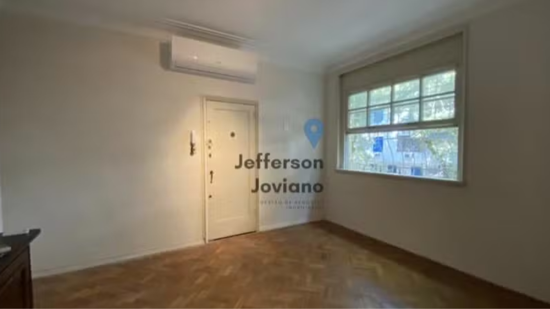 Fotos do apartamento de Renato Russo, que está à venda.. Foto: Divulgação
