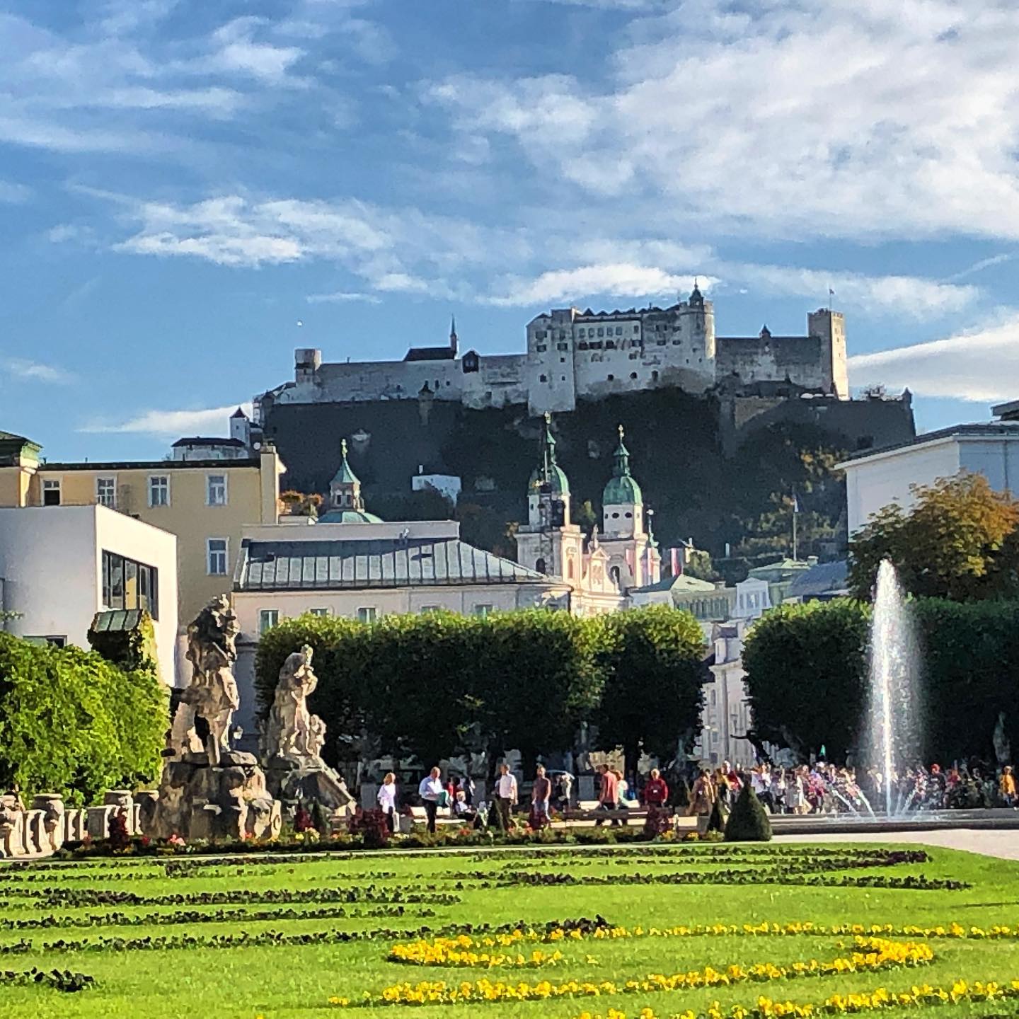 Fortaleza de Hohensalzburg, em Viena, na Áustria.. Foto: Reprodução/Instagram @mochilera_a_los_50 28.10.2022