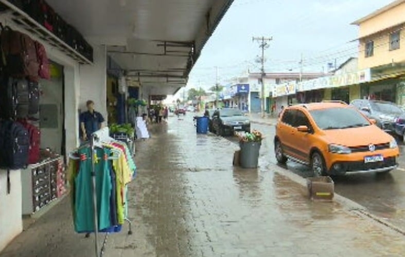 Apesar do fenômeno natural, a prefeitura de Pacaraima afirma que disponibiliza o Auxílio Funeral. Os familiares, assim, possuem direito a urna e translado até Boa Vista, a 215 km da cidade. Reprodução: Flipar