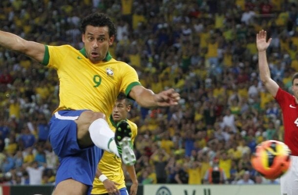 Brasil 2 x 2 Inglaterra - dia 2 de junho de 2013, em partida amistosa - Gols: Fred e Paulinho (BRA)
